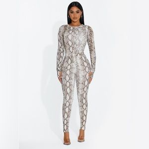 the venomous leggings